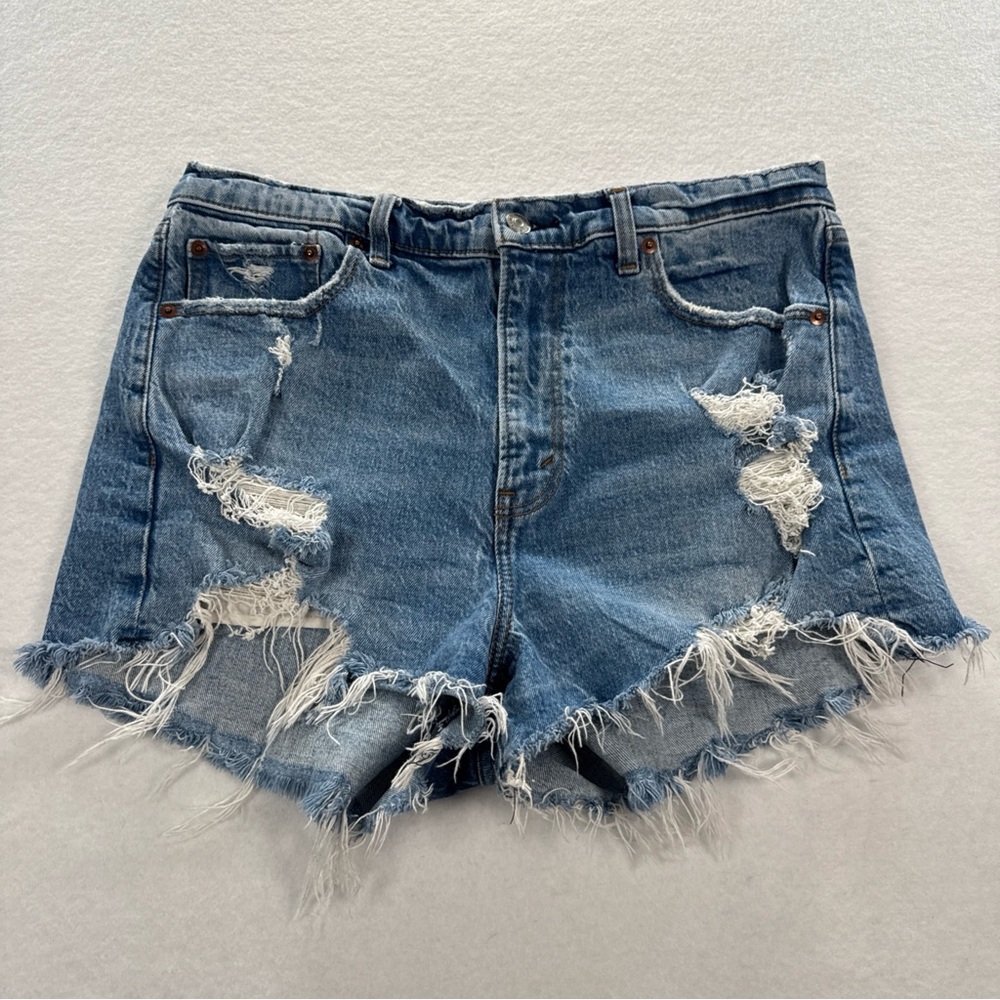 Abercrombie High Rise Mom Shorts Jean 12 31 Distressed Cut Off Med Wash Denim